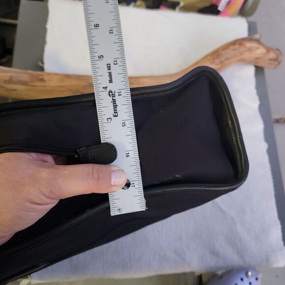 Coach new york y2k med/large neoprene leather trim shoulder bag 12 in - Picture 7 of 12